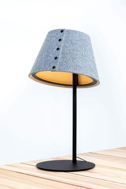 Akoestische lamp - lampenkap gemaakt van petvilt