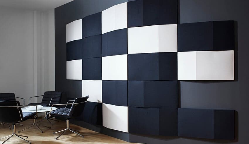 TrilineWall-1
