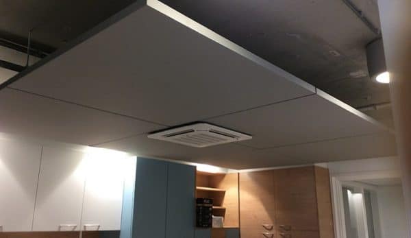Plafondeilanden met doorvoering