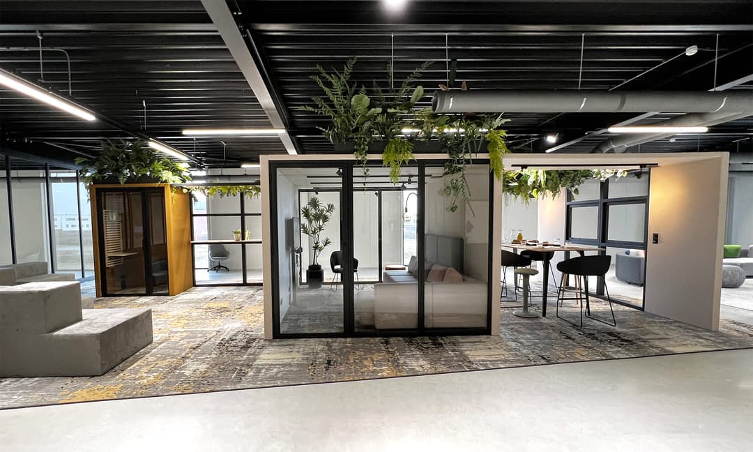 M+ meeting room 1