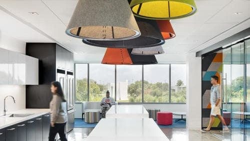 Akoestische hanglamp met lampenkap