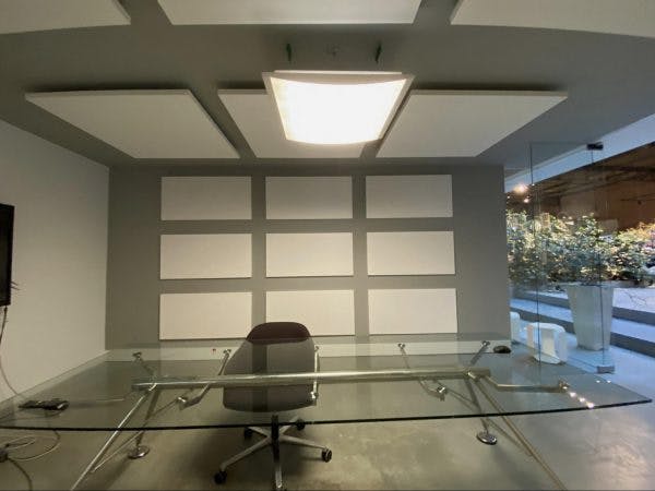 Akoestiek kantoor - akoestische wandpanelen - akoestische plafondpanelen